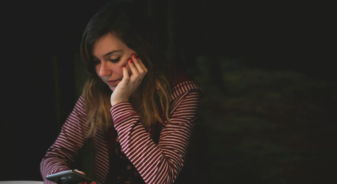 FOCUS. Smartphone a scuola: divieto assoluto o integrazione controllata?