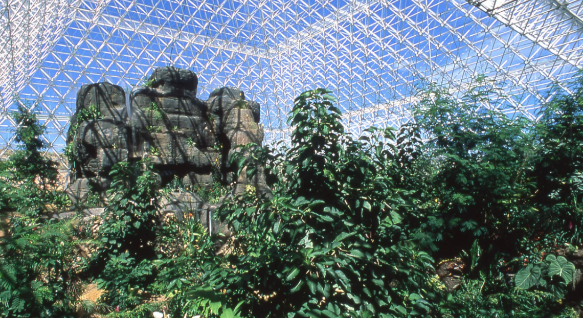 Overshoot Day: il consumo sfrenato di risorse ci riporta all’esperimento Biosfera 2