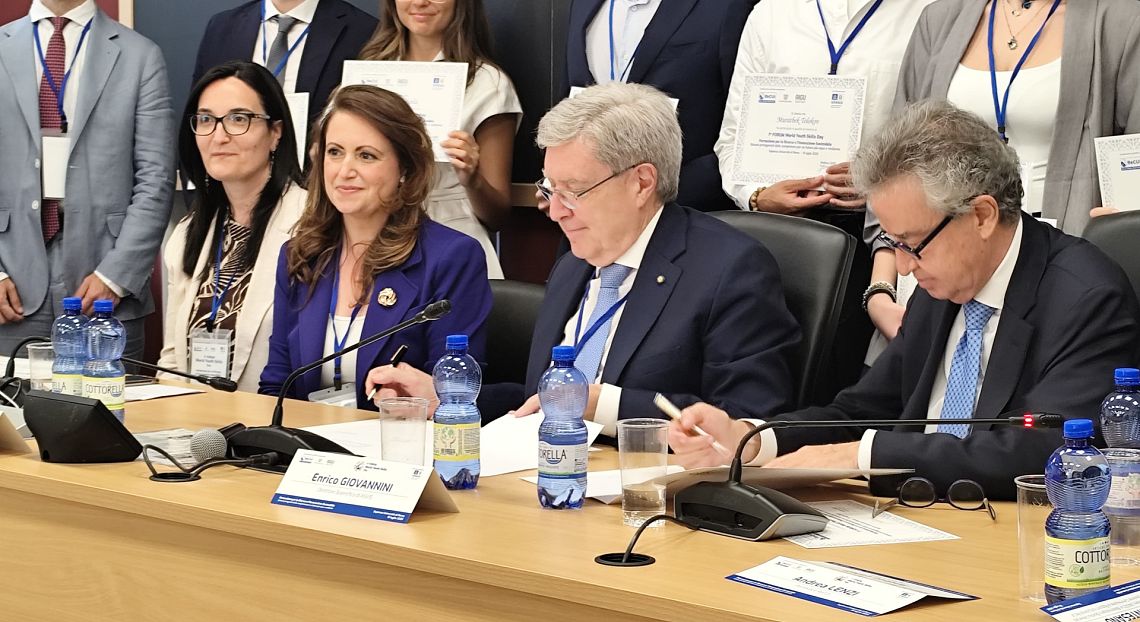 Firmato il protocollo ASviS–ReCUI per l’educazione allo sviluppo sostenibile