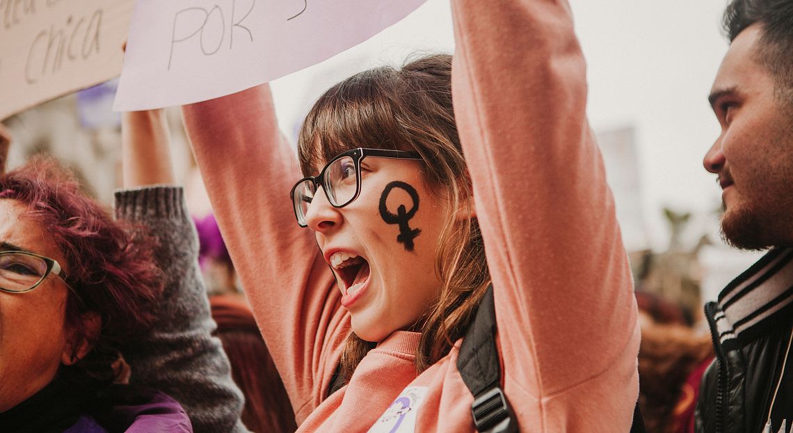 Giustizia per le donne: parità di genere e diritti minati dalla Pandemia