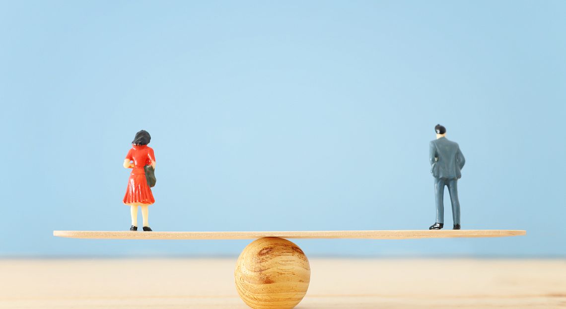 Ai figli anche il cognome materno, ASviS: “Passo avanti per la parità di genere”